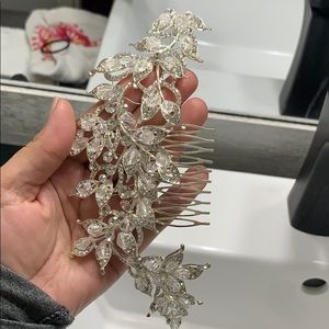 Beautiful hair crystal pin